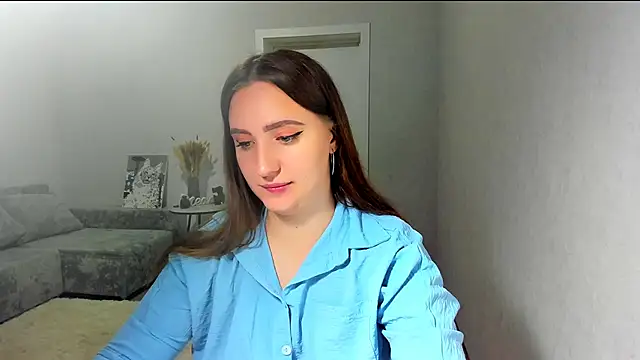 Wise Bunny online show from June 12, 2026, 5:54 pm
