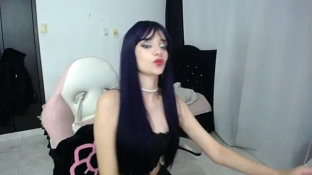 Elizabeth rose02 online show from June 19, 2026, 1:44 am
