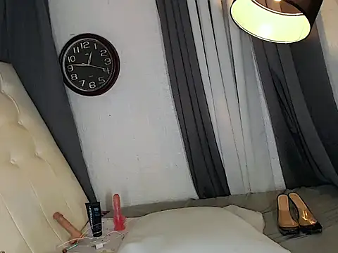 Foxxy Barbie online show from May 16, 2026, 9:41 am
