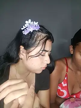 Chloe Sky love online show from June 25, 2026, 4:32 am