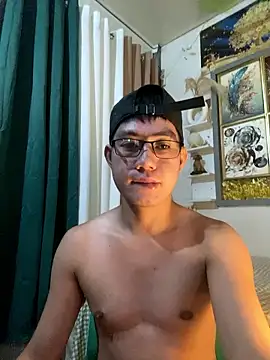 xshyboyx online show from June 10, 2026, 3:13 pm