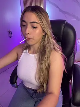 KYLIE JONES6 online show from July 3, 2026, 3:02 am