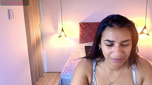 Lia Blake  online show from June 16, 2026, 7:03 pm