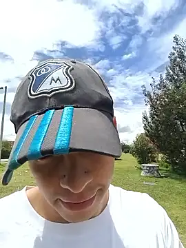 Thomasjons  online show from June 6, 2026, 4:34 pm