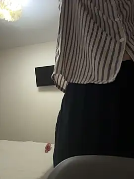 Snapshot of ElliRose chatting on February 25, 2026, 12:27 pm ElliRose online show from February 25, 2026, 12:27 pm