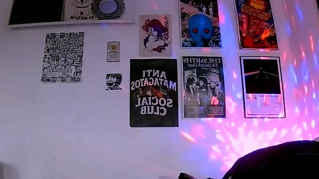 plutonbluemooon333 online show from July 10, 2026, 11:16 pm