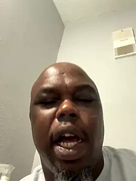 devon3421 online show from November 12, 2025, 6:01 pm