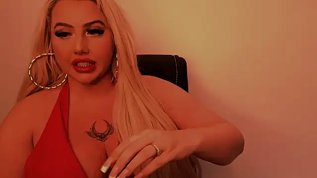 TiaDoll online show from July 9, 2026, 5:52 am