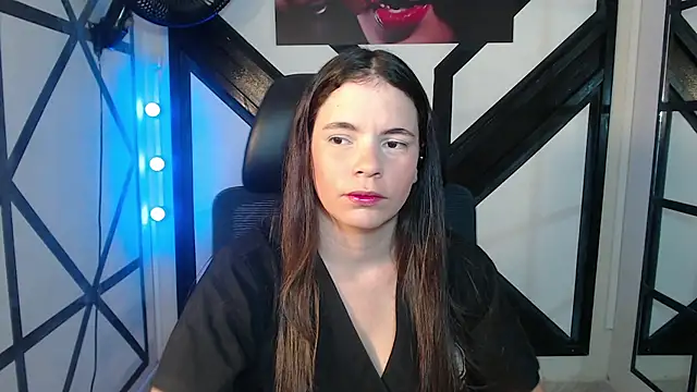 maira tf online show from June 11, 2026, 7:00 pm
