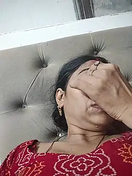 Soniya Roy online show from June 18, 2026, 2:11 pm