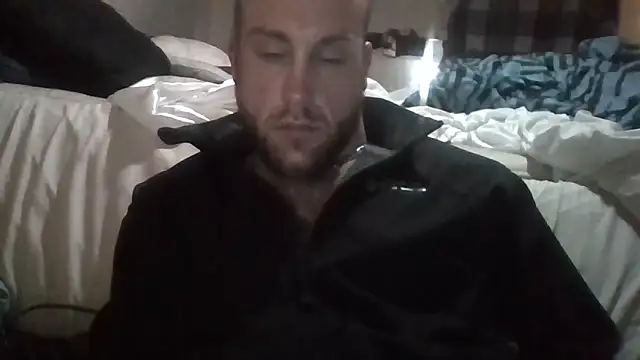 Snapshot of Luv2SuckBWC92 chatting on March 8, 2026, 9:34 am Luv2SuckBWC92 online show from March 8, 2026, 9:34 am