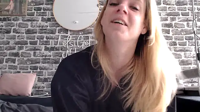 SexyMilf 37 online show from June 14, 2026, 11:11 am