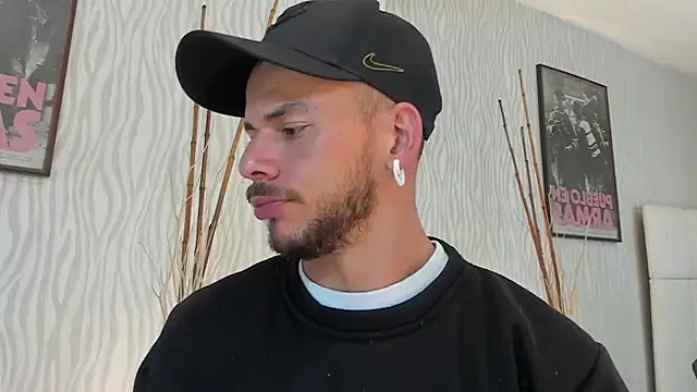 dylan jacobx online show from June 18, 2026, 3:05 am