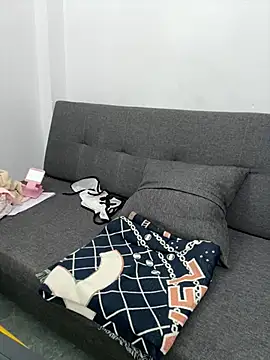 hoanghoangli online show from May 23, 2026, 1:04 am