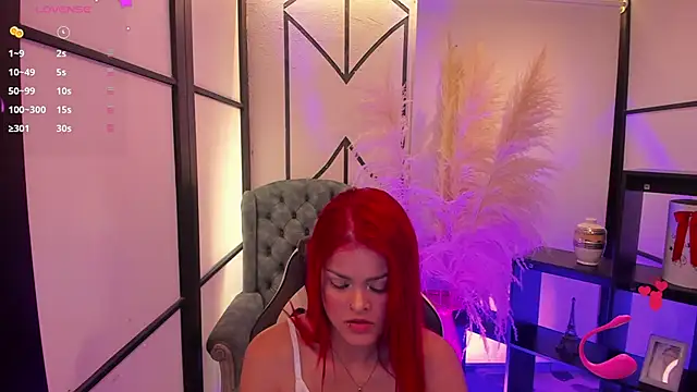 NahomiRichards  online show from February 12, 2026, 5:29 am