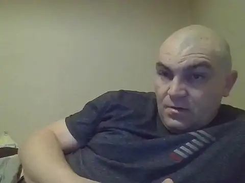 Snapshot of habartek85 chatting on March 8, 2026, 2:15 am habartek85 online show from March 8, 2026, 2:15 am