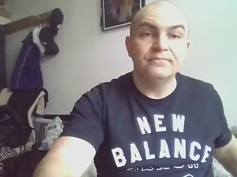 Snapshot of habartek85 chatting on March 17, 2026, 12:30 pm habartek85 online show from March 17, 2026, 12:30 pm