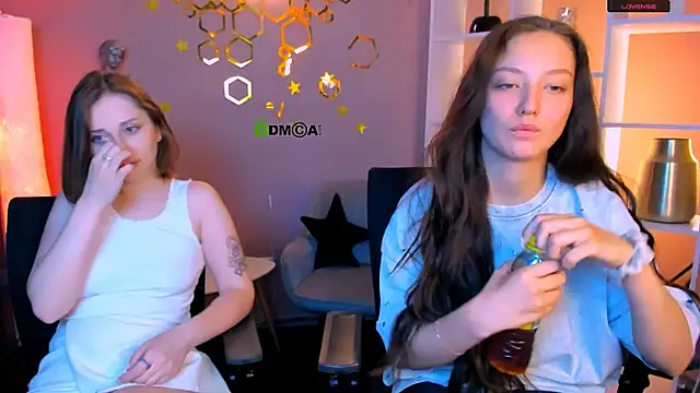 eva smiith  online show from June 24, 2026, 5:39 am