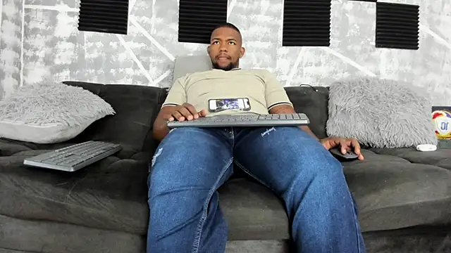 Snapshot of big_blackmen19 chatting on June 17, 2026, 12:59 pm big blackmen19 online show from June 17, 2026, 12:59 pm