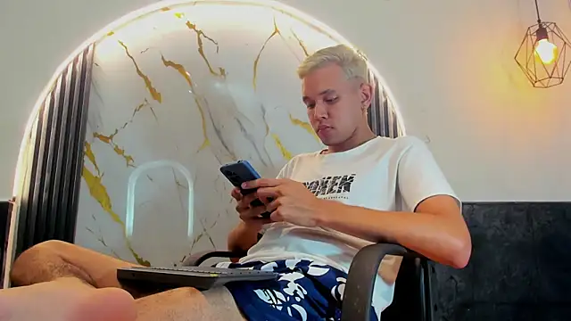 jeremytonner online show from April 29, 2026, 5:17 pm