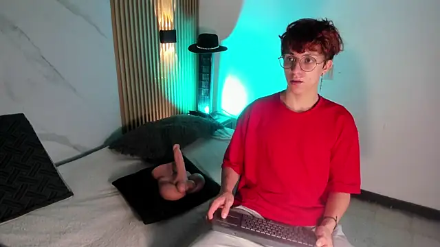 IM DAREN online show from June 4, 2026, 3:33 am
