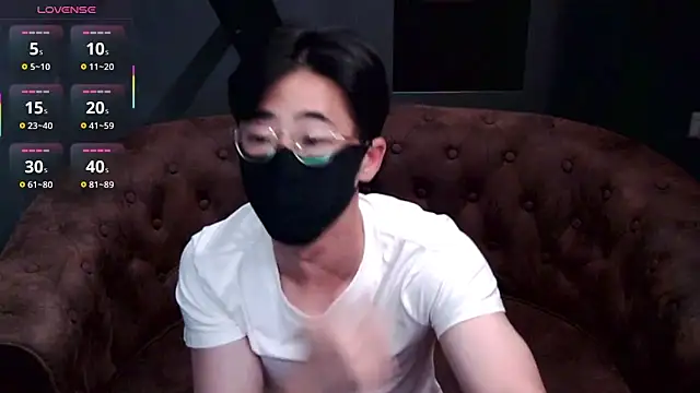 asiantwinkz online show from May 1, 2026, 2:00 pm