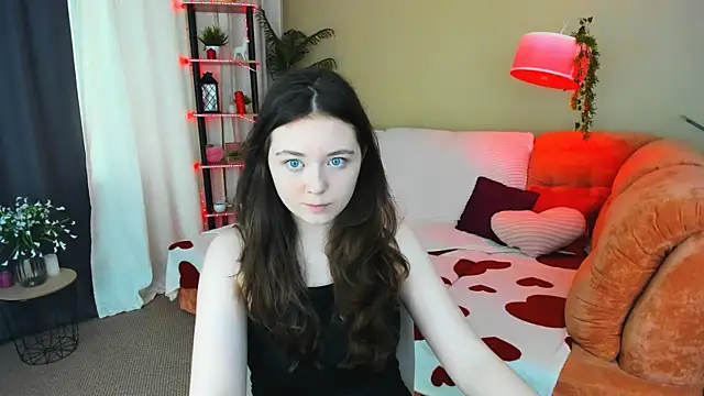 AlluringLookk online show from June 20, 2026, 4:17 am