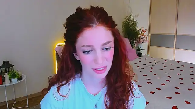 Snapshot of ChristinaConteeree chatting on May 8, 2026, 7:17 pm ChristinaConteeree online show from May 8, 2026, 7:17 pm