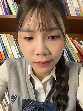 Snapshot of Adora188 chatting on March 20, 2026, 5:41 am Adora188 online show from March 20, 2026, 5:41 am