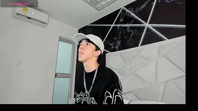 AerumChae online show from May 15, 2026, 12:47 pm