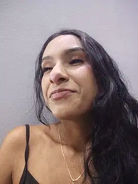 TharaMills online show from June 26, 2026, 3:23 am