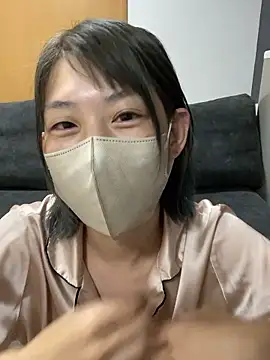 Snapshot of usako_2025 chatting on June 14, 2026, 2:18 pm usako 2025 online show from June 14, 2026, 2:18 pm