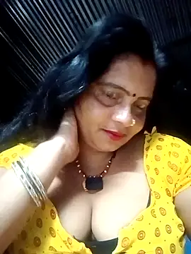 Hot komal1 online show from June 22, 2026, 8:39 pm