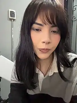 TatiLee online show from July 9, 2026, 3:44 pm
