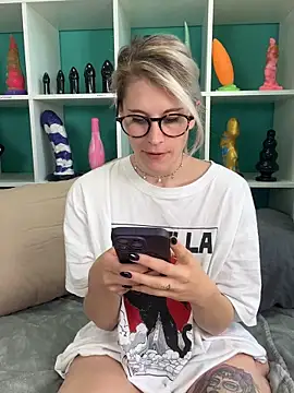 TheRealJessyLey online show from May 16, 2026, 10:36 am