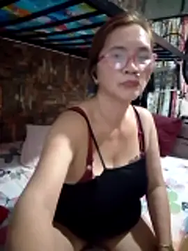 SexyHottMom online show from May 15, 2026, 12:08 am