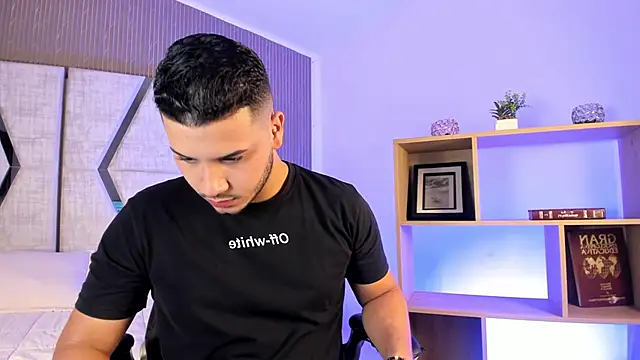 Axel grey  online show from June 16, 2026, 12:49 pm