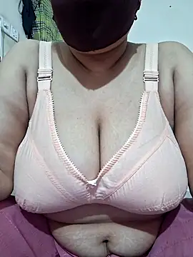 Hot-Rimi01 online show from April 19, 2026, 6:10 pm