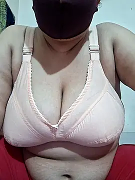 Hot-Rimi01 online show from April 19, 2026, 5:25 pm