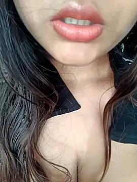 Hott Muskan online show from January 18, 2026, 11:02 am