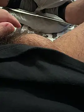 Snapshot of DRN2000 chatting on April 14, 2026, 12:10 pm DRN2000 online show from April 14, 2026, 12:10 pm