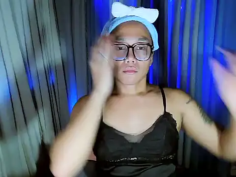 YourNikkieXxx online show from July 15, 2026, 12:34 pm