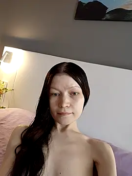 DragonFoxie online show from July 2, 2026, 6:08 am