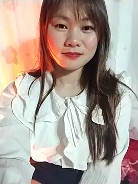 Sisi dy01 online show from May 17, 2026, 1:33 pm