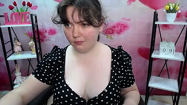 Snapshot of NeonilaLisova chatting on May 9, 2026, 11:02 am NeonilaLisova online show from May 9, 2026, 11:02 am