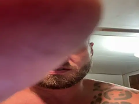 Htownswngn9 online show from November 16, 2025, 4:28 am