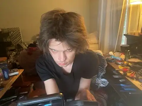 XanderOzzz online show from June 6, 2026, 11:04 am