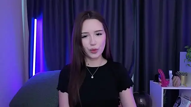 BlackEyesGirl online show from June 17, 2026, 6:35 am