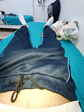 RaoufDz17cm online show from October 14, 2025, 8:42 pm