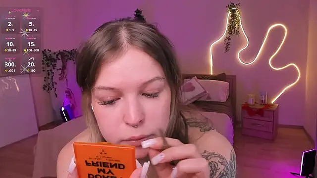 Lisa Blossom online show from June 24, 2026, 6:12 am